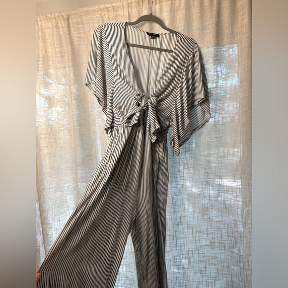 Audrey 3 Plus 1 Black and White Striped Jumpsuit with Cutout and Flared Sleeves. - Picture 3 of 16